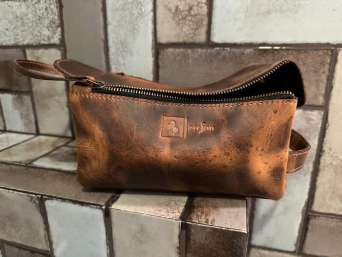 Large, elegant buffalo leather travel toiletry KB-01a